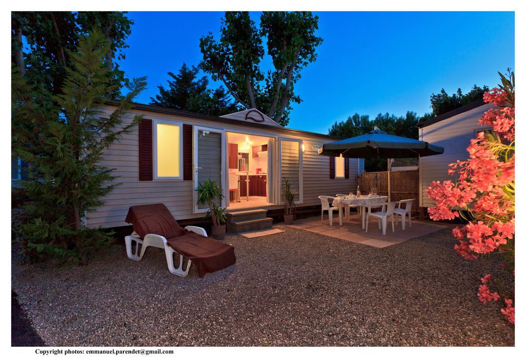 Vic'S Land Holidays Grimaud Ngoại thất bức ảnh